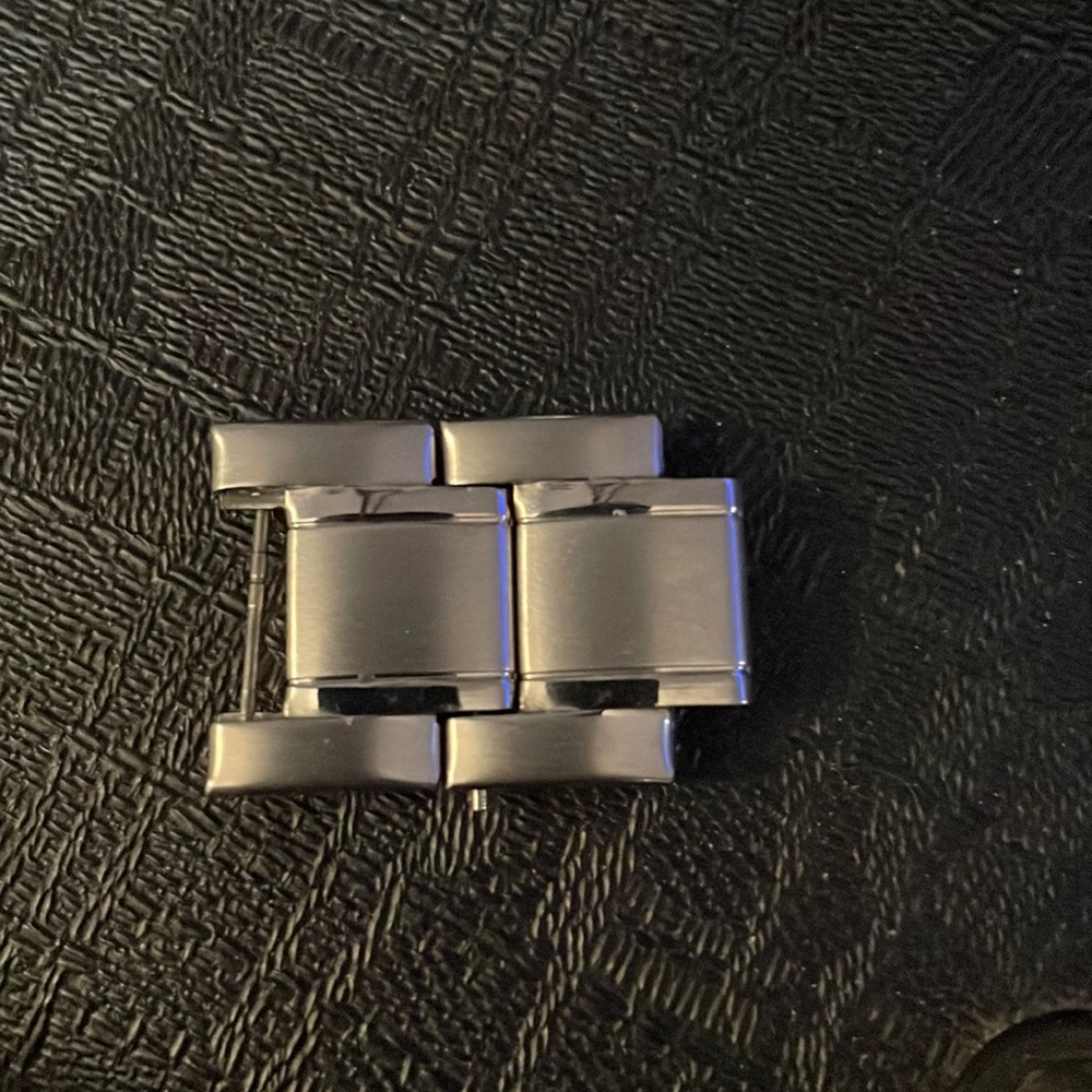 2 breitling super avenger watch band links. 
make me an offer
